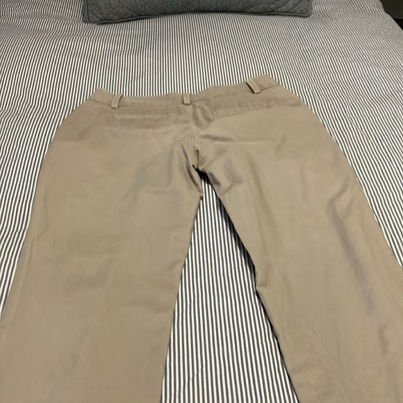 Banana Republic woman’s Ryan fit cotton pants - Picture 3 of 5